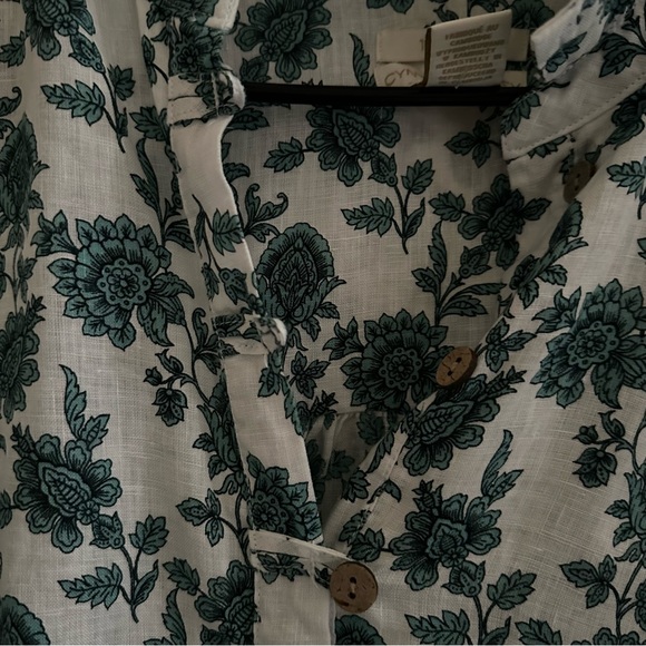 CYNTHIA ROWLEY 100% LINEN FLORAL BLOUSE WITH LONG ROLL TAB SLEEVES - Picture 8 of 11